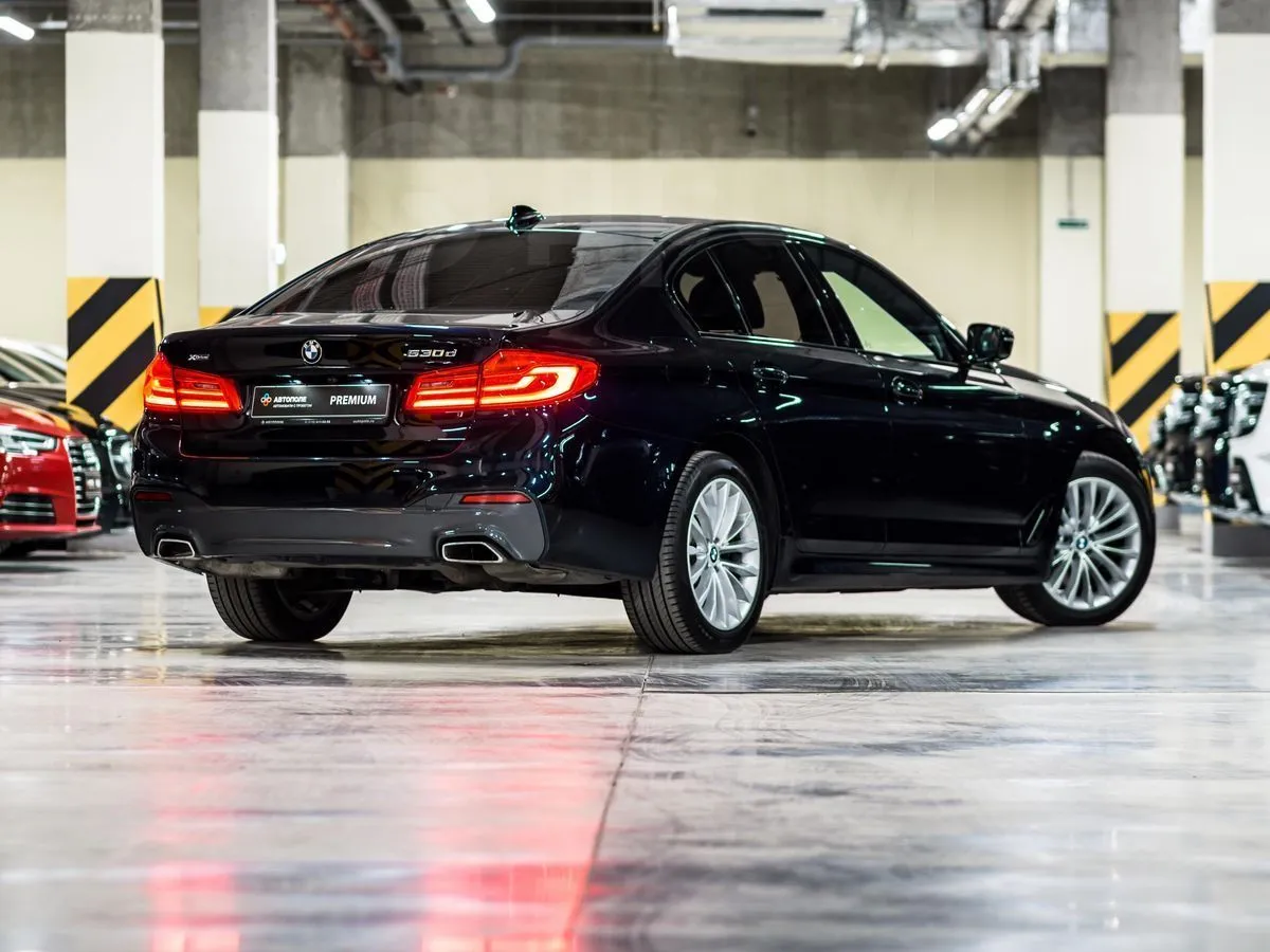 BMW 5-Series Image 7